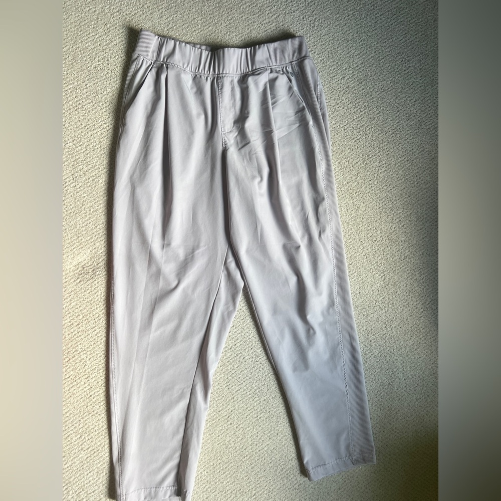 APANA Woman’s Athletic Pants-Light Purple